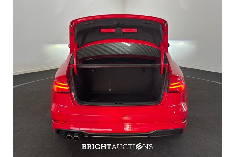 Audi A3 Limousine 35 CoD Advance Sport TFSI 150pk 2019 (Origineel-NL), ZL-485-D