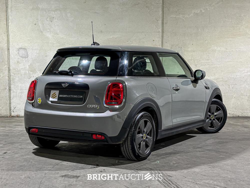 MINI Cooper Electric Essential 33 kWh 184pk 2021 F56 (Origineel-NL), L-232-DH