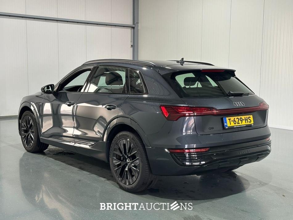 Audi Q8 e-tron 50 quattro Advanced Edition 95 kWh 340pk 2023 (Origineel-NL), T-629-HS