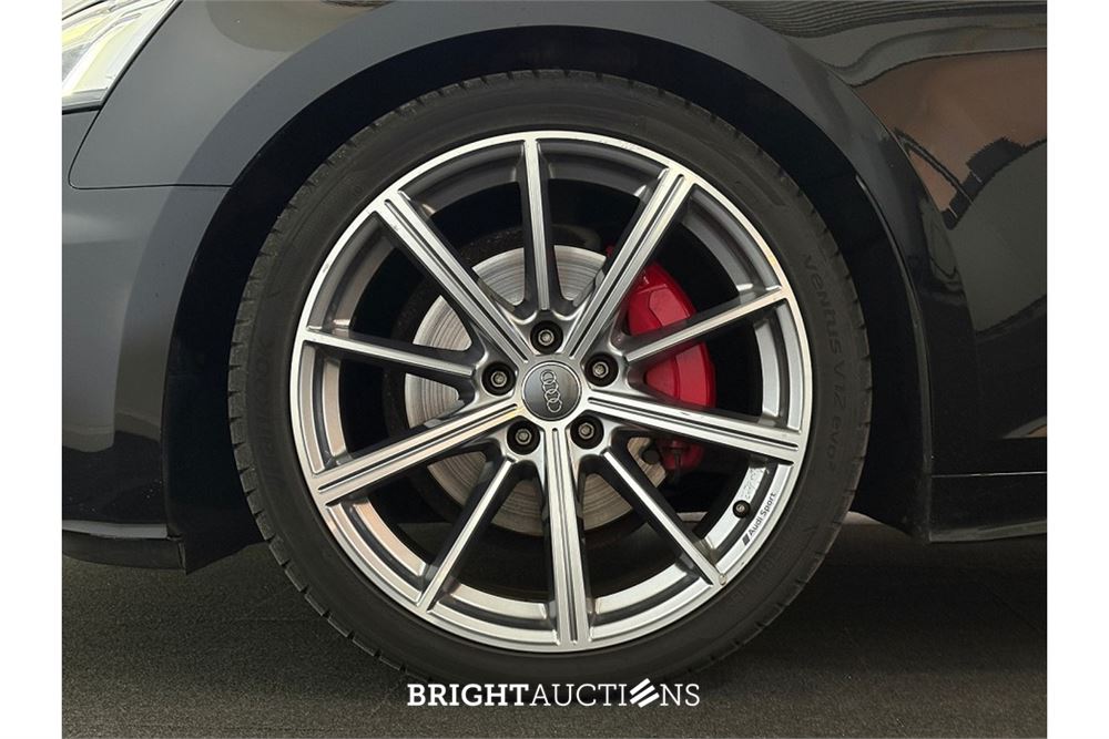 Audi A5 Sportback 40 Launch edition Sport TDI 190pk 2020, P-165-JF