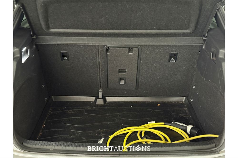 Volkswagen ID.3 Pro Advantage 58 kWh 2023 (Origineel-NL), T-761-HN