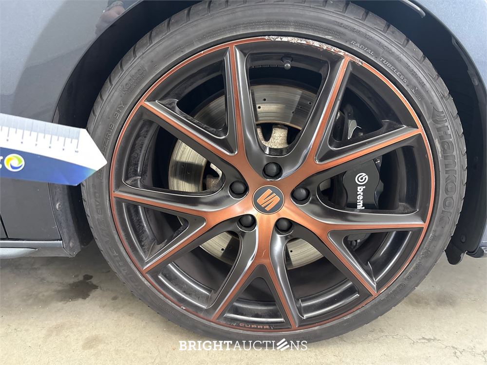 SEAT Leon ST 4DRIVE CUPRA Ultimate Edition 2.0 TSI 301pk 2020, X-831-JL