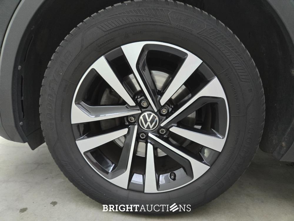 Volkswagen Tiguan Highline 2.0 TDI 150pk 2020, X-013-XH