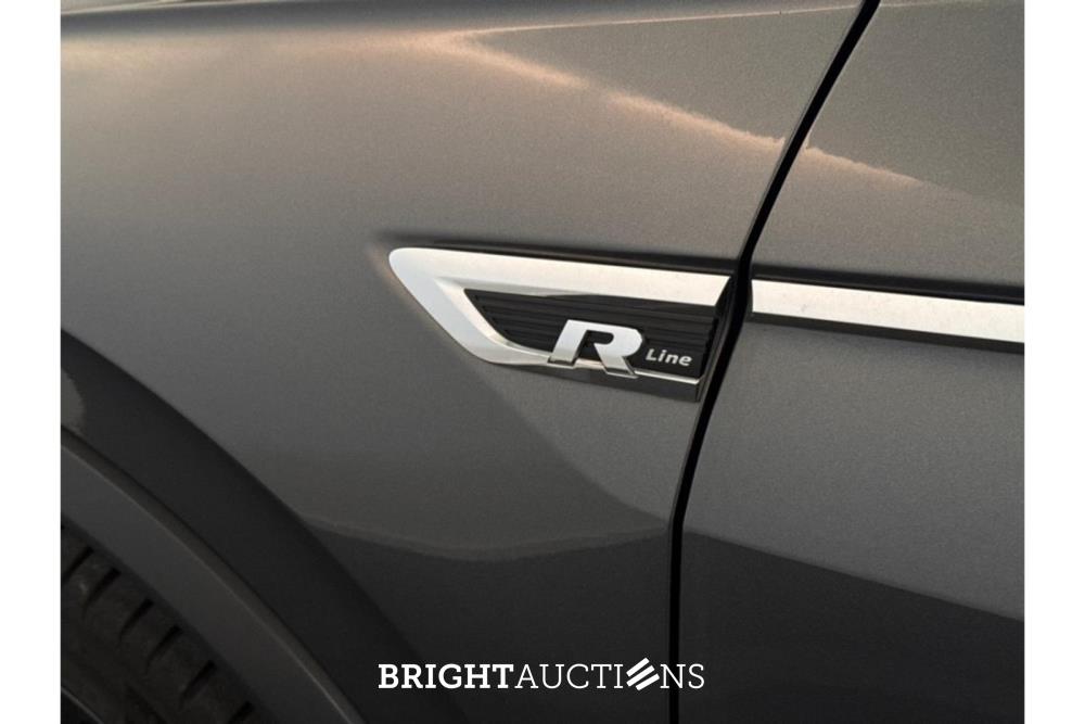 Volkswagen Tiguan ACT Highline Business R 1.5 TSI 150pk 2020 (Origineel-NL), H-070-NT