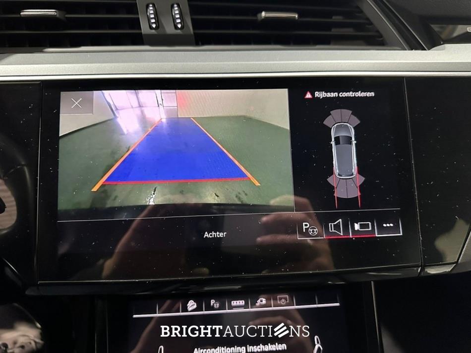 Audi Q8 e-tron 50 quattro Advanced Edition 95 kWh 340pk 2023 (Origineel-NL), T-629-HS