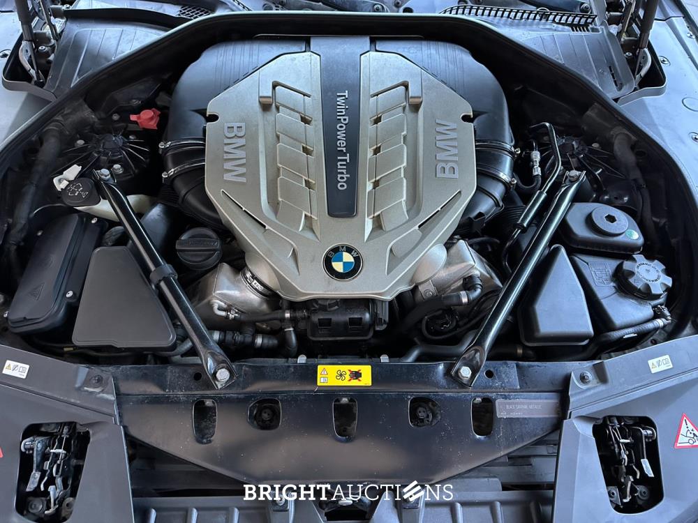 BMW ActiveHybrid7 F04 4.4 V8 7-serie 465pk 2011 -Youngtimer-