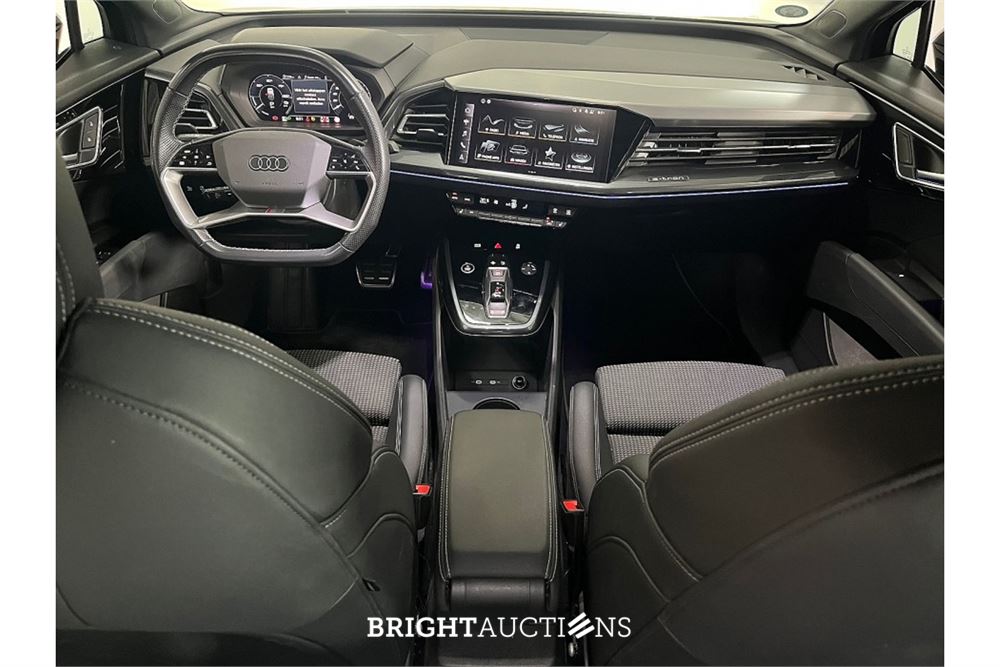 Audi Q4 40 S edition 77 kWh 2022 (Origineel-NL), S-937-BF