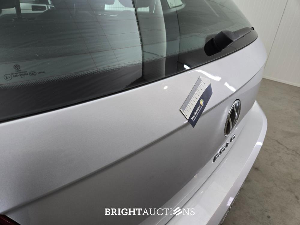 Volkswagen Polo Highline Business R 1.0 TSI 110pk 2021, T-090-FZ