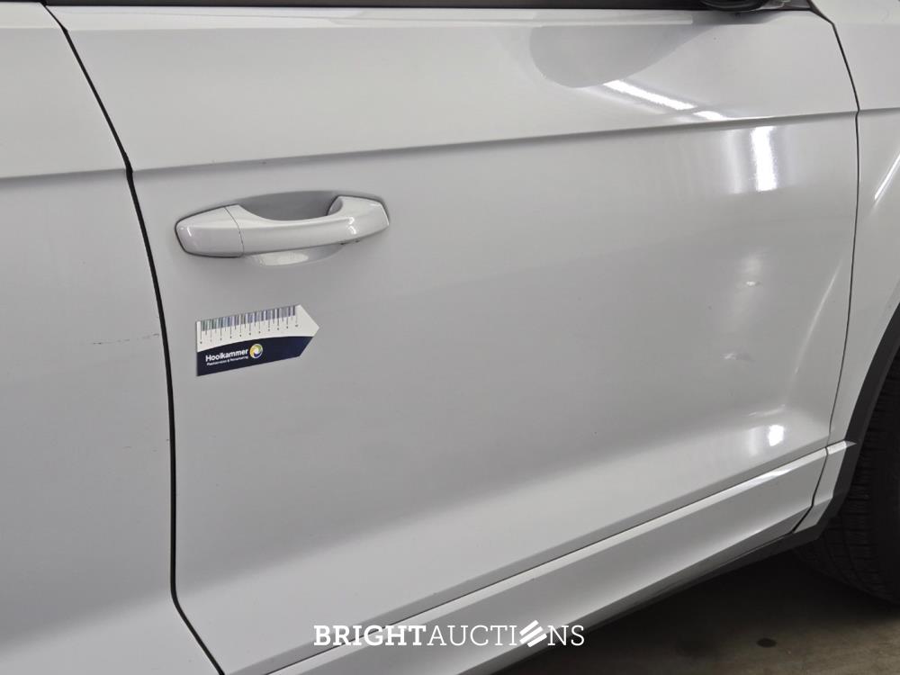 Volkswagen T-Roc Sport 1.5 TSI 150pk 2018, L-388-JZ