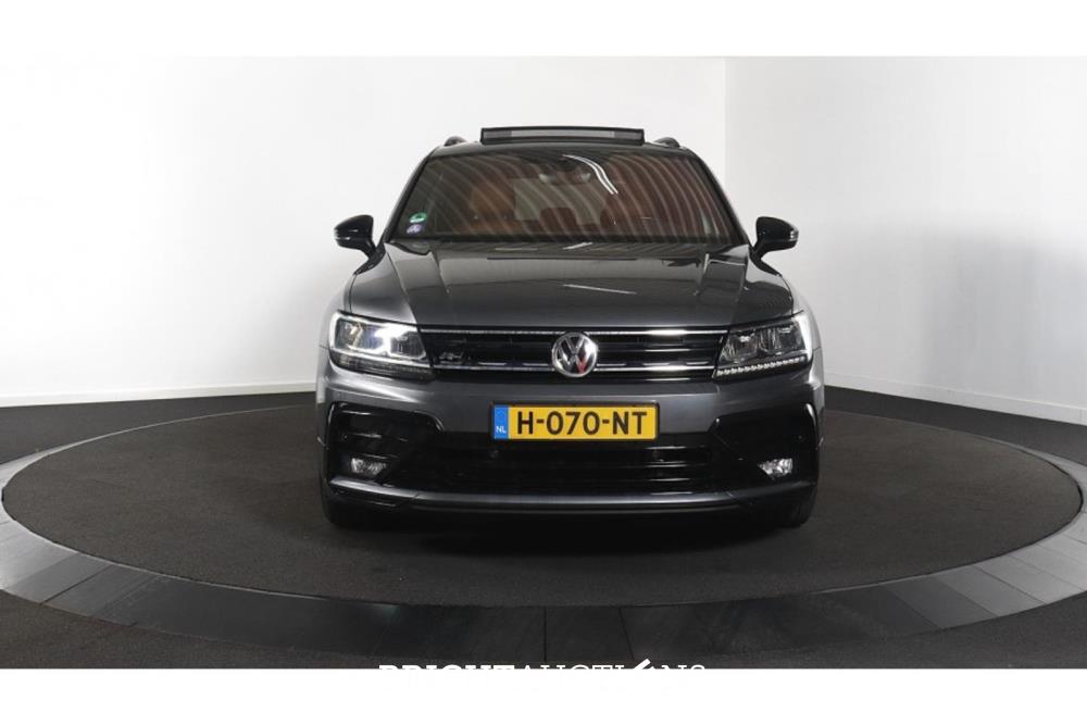 Volkswagen Tiguan ACT Highline Business R 1.5 TSI 150pk 2020 (Origineel-NL), H-070-NT