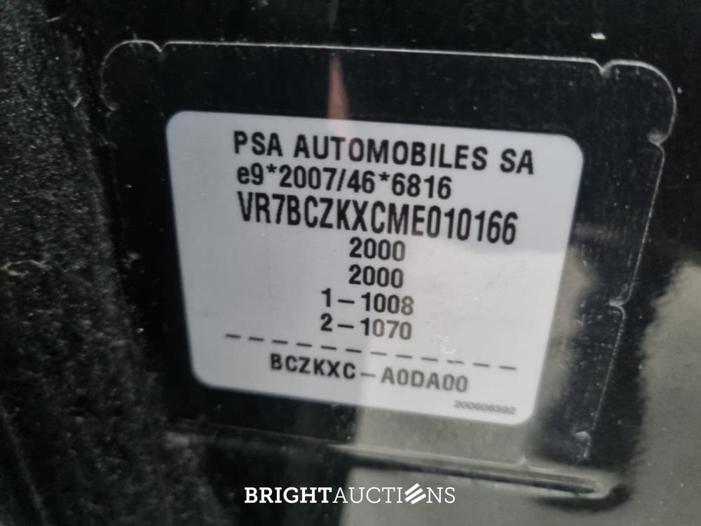 Citroen Ë-C4 Shine 50 kWh 136pk 2021 (Origineel-NL), L-563-HS