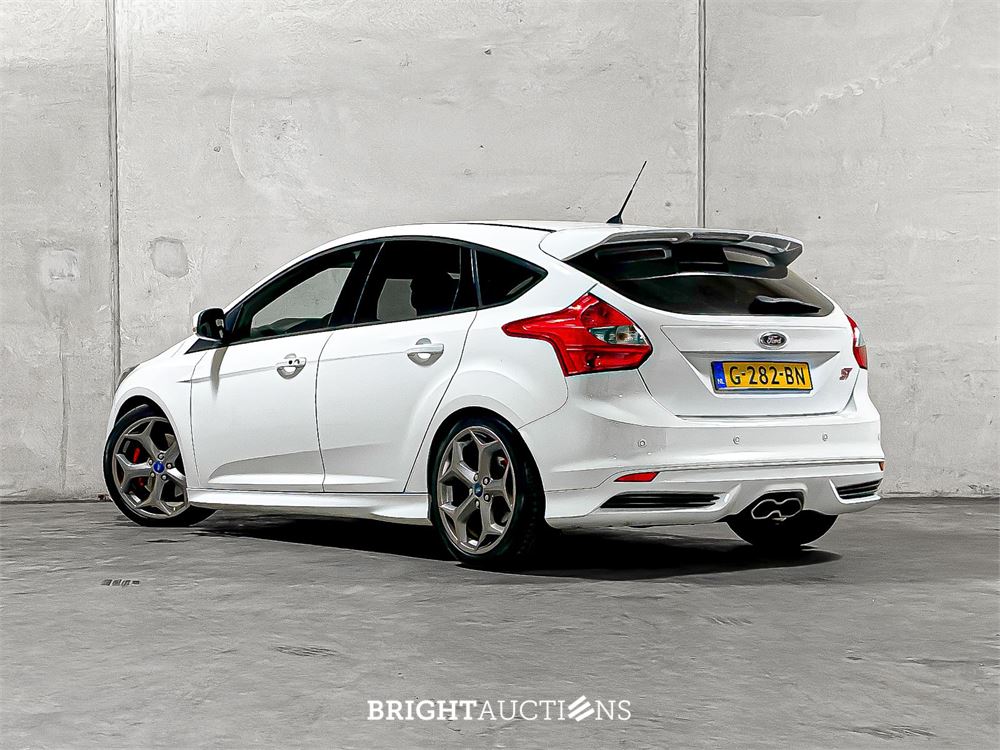 Ford Focus 2.0 EcoBoost ST-2 250pk 2013, G-282-BN