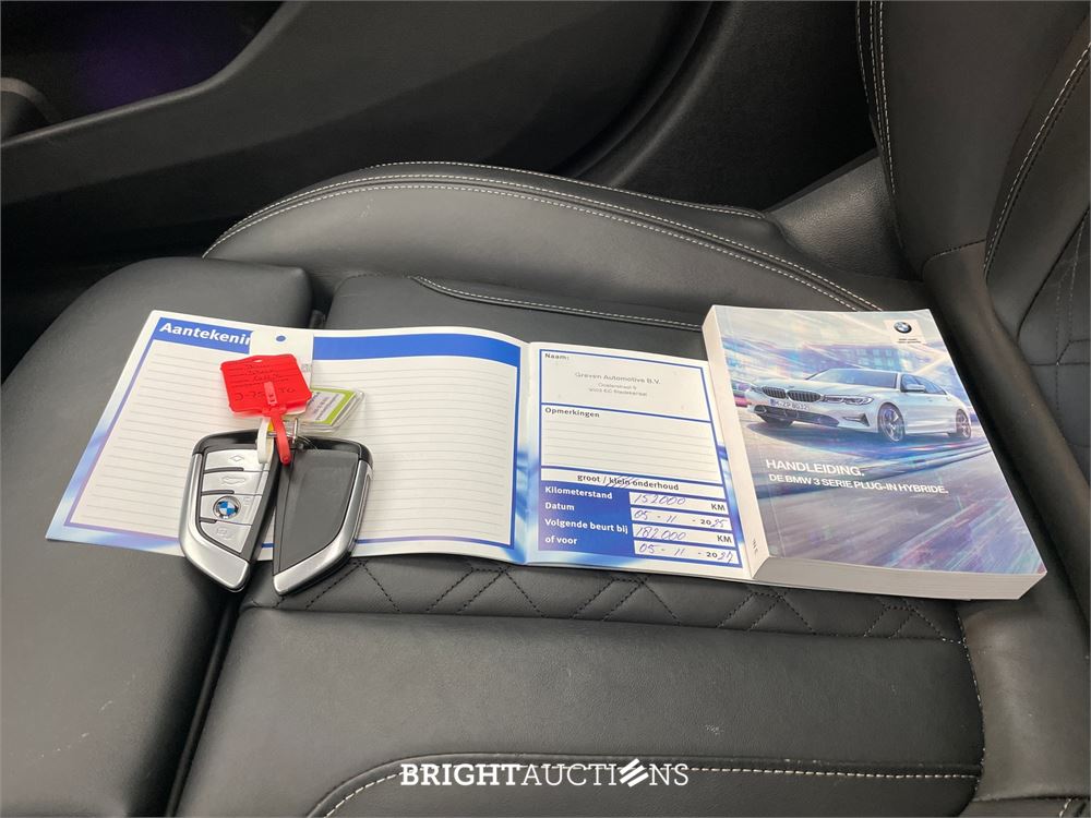 BMW 330e 3-serie eDrive Edition 296pk 2020 (Origineel-NL) 3-Serie, J-751-TG