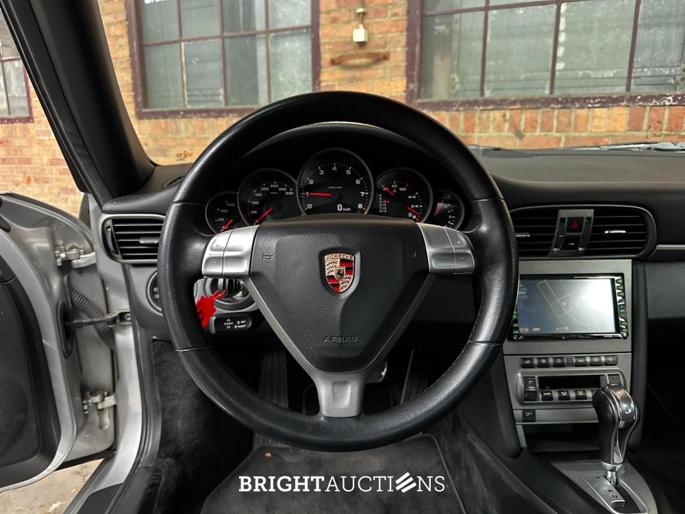 Porsche 911 Carrera 3.6 997 Coupé 325pk 2004 Youngtimer