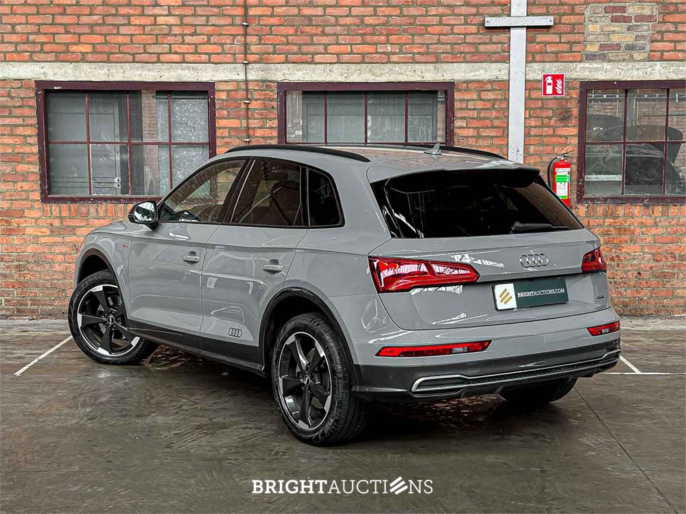 Audi Q5 2.0 TFSI Quattro Sport S Line Black Edition 252pk 2018 (Origineel-NL + 1e Eigenaar), TT-931-B