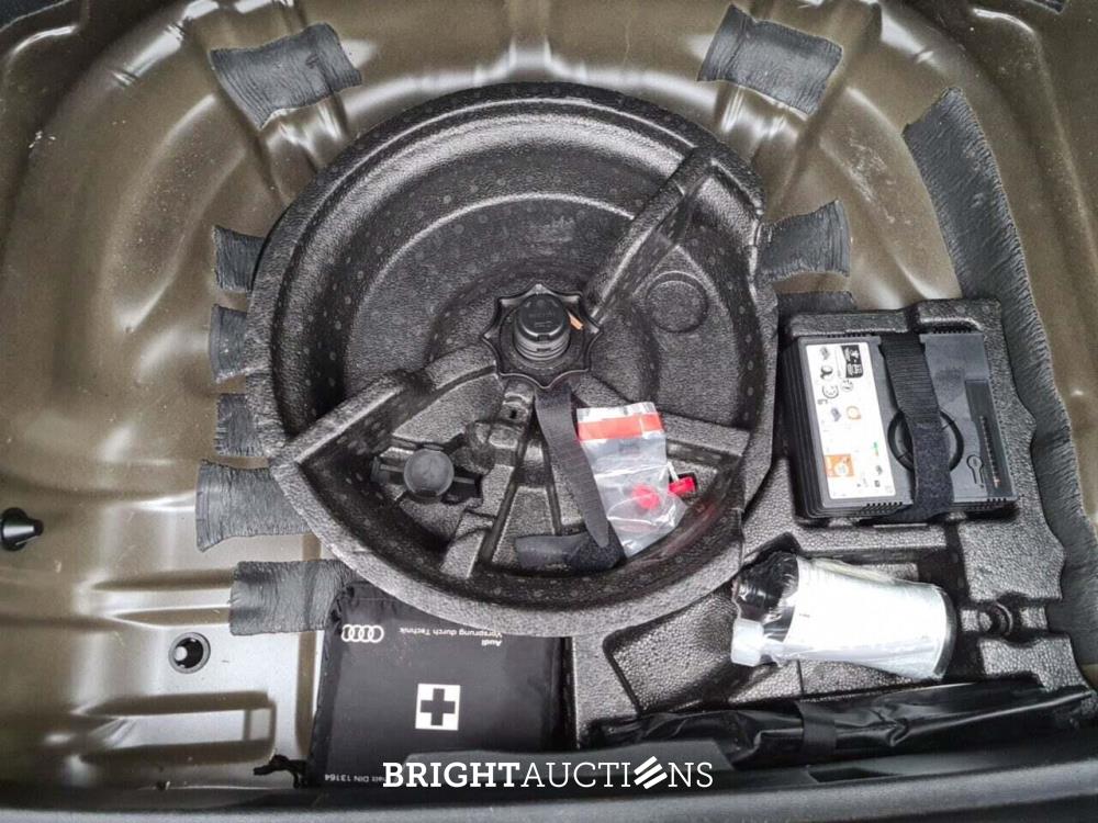 Audi A3 Sportback 35 Advance Edition TFSI S-tronic 150pk 2024 (Origineel-NL), Z-068-FL