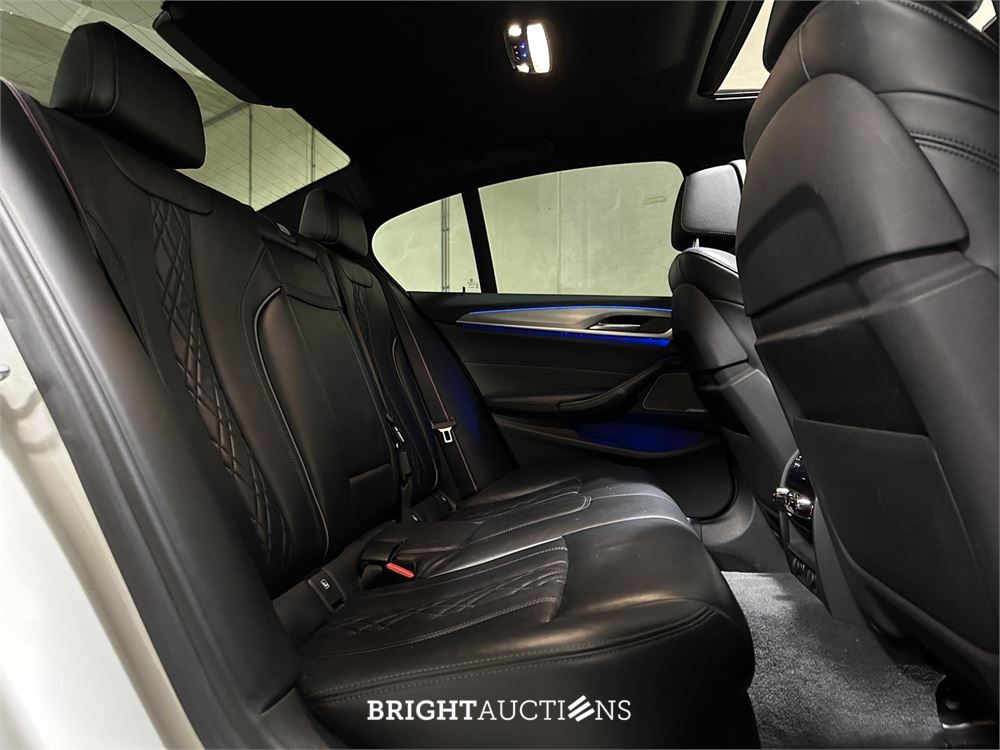 BMW M550i xDrive High Executive 462pk 2018 5-serie, KKP-44-R