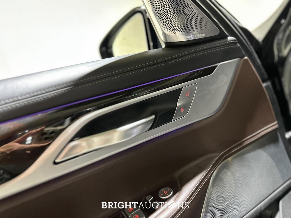 BMW 750Li xDrive High Executive 4.4 V8 7-serie 449pk 2017, XF-396-X