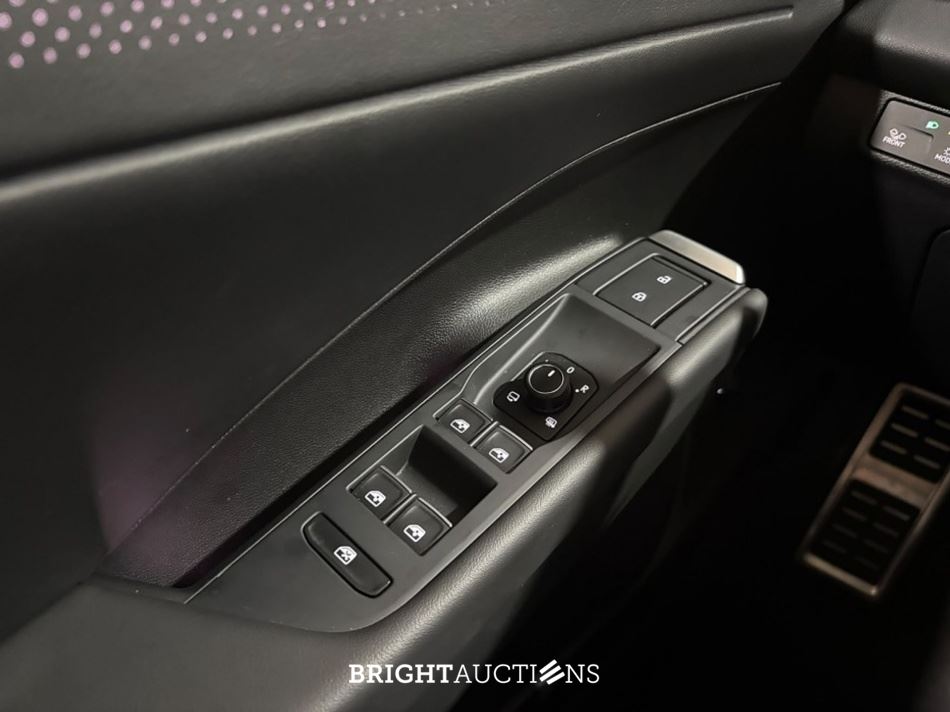 Volkswagen T-Roc eTSI 110 kW R-Line 1.5 150pk 2026, NBD-75-G
