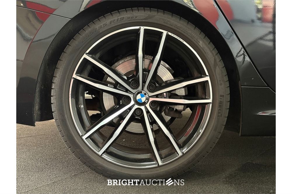 BMW 320 I Business Edition 183pk 2021 (Origineel-NL) 3-Serie, L-634-XB