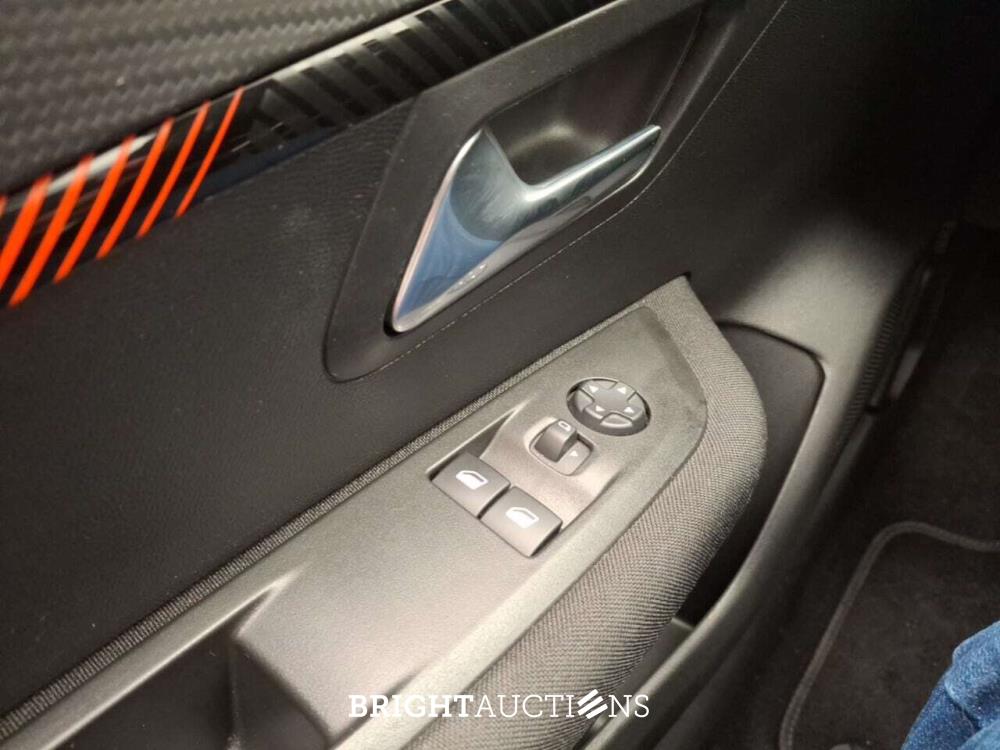 Peugeot 208 Ev Active 50 kWh 136pk 2022 (Origineel-NL), P-132-LT