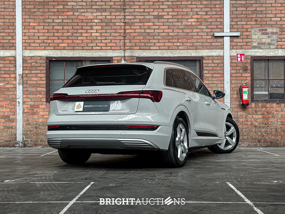 Audi e-tron 55 quattro Business edition Plus 95 kWh 408pk 2020 (Origineel-NL+1e eigenaar), K-706-KJ