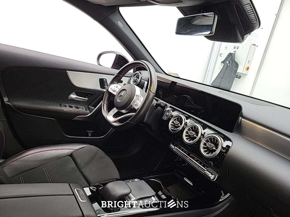 Mercedes-Benz A 250e Business Solution AMG 262pk 2021 (Origineel-NL) A-klasse, K-685-ZP