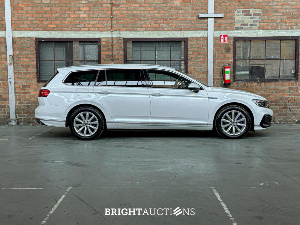 Volkswagen Passat Variant 1.4 TSI PHEV GTE Business 156pk 2021 (Origineel-NL+1e eigenaar), K-814-XG