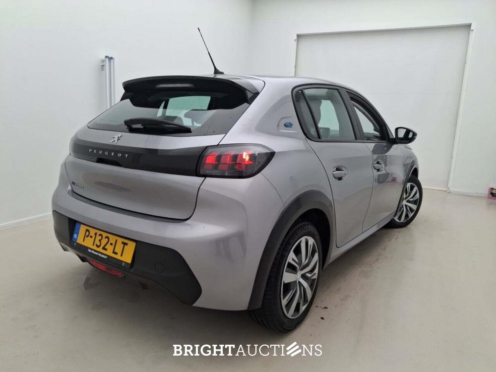 Peugeot 208 Ev Active 50 kWh 136pk 2022 (Origineel-NL), P-132-LT