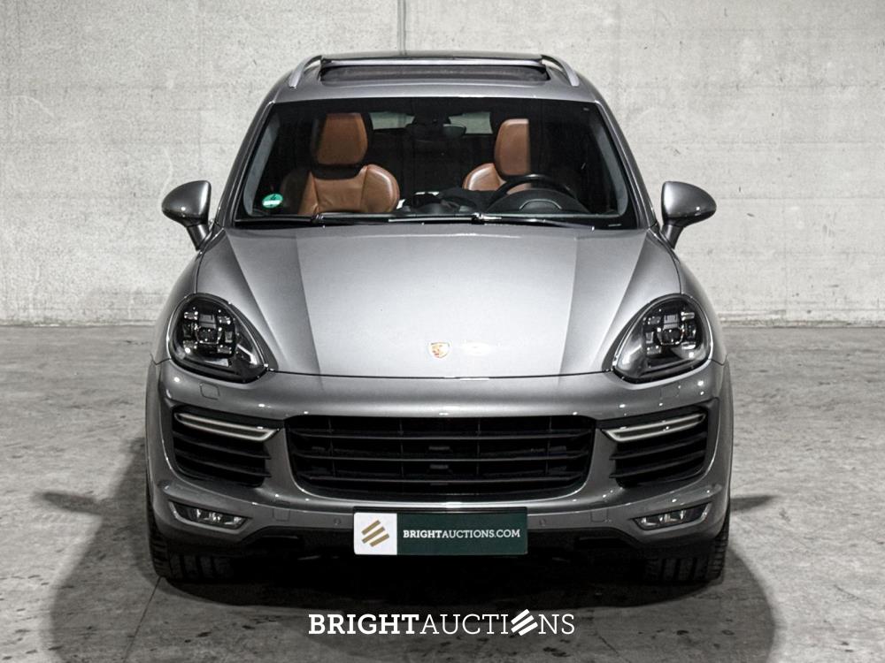 Porsche Cayenne Turbo 4.8 V8 520pk 2017 Sport-Chrono