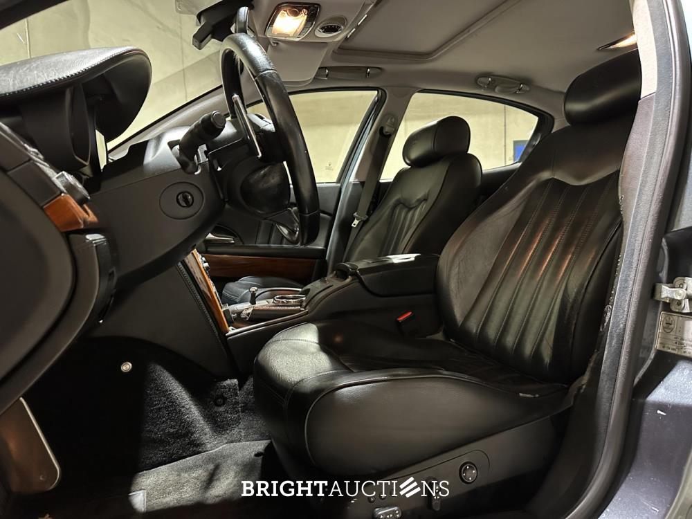 Maserati Quattroporte 4.2 V8 Duo Select 401pk 2005, 13-RL-XN Youngtimer
