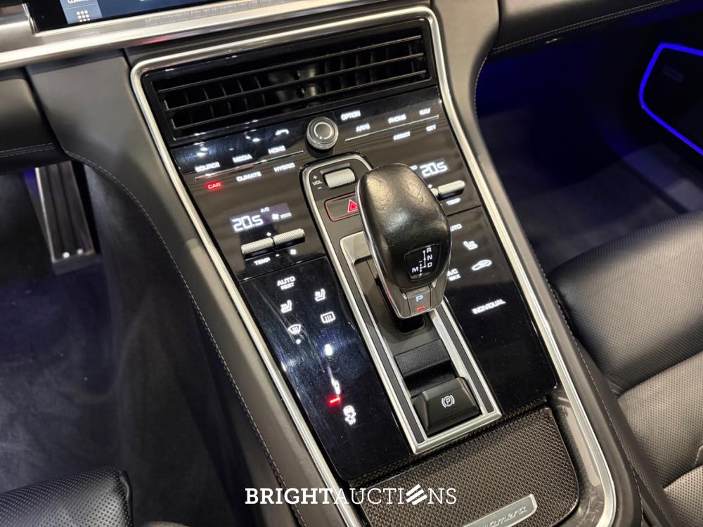 Porsche Panamera Sport Turismo 4 E-Hybrid 2.9 330pk 2018 (Origineel-NL), RX-988-D