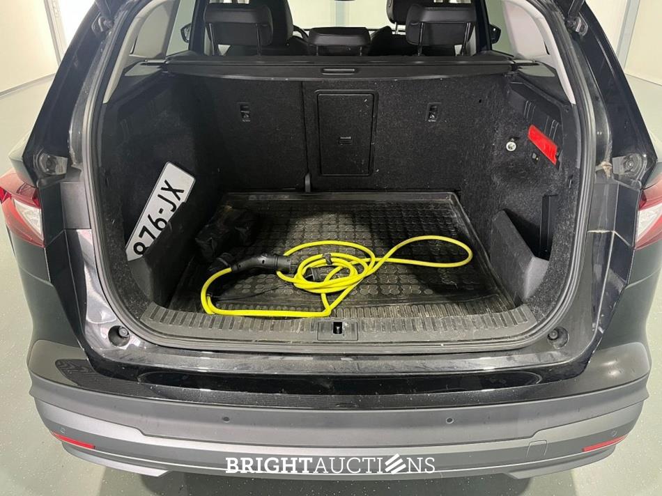 Škoda Enyaq 204pk 2022 (Origineel-NL), P-876-JX
