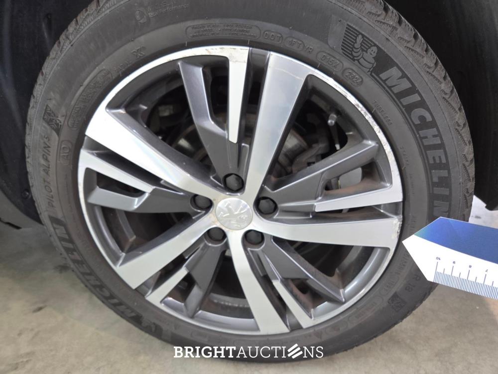 Peugeot 5008 Blue Lease Allure 1.2 PureTech 131pk 2021 (Origineel-NL), L-352-XL