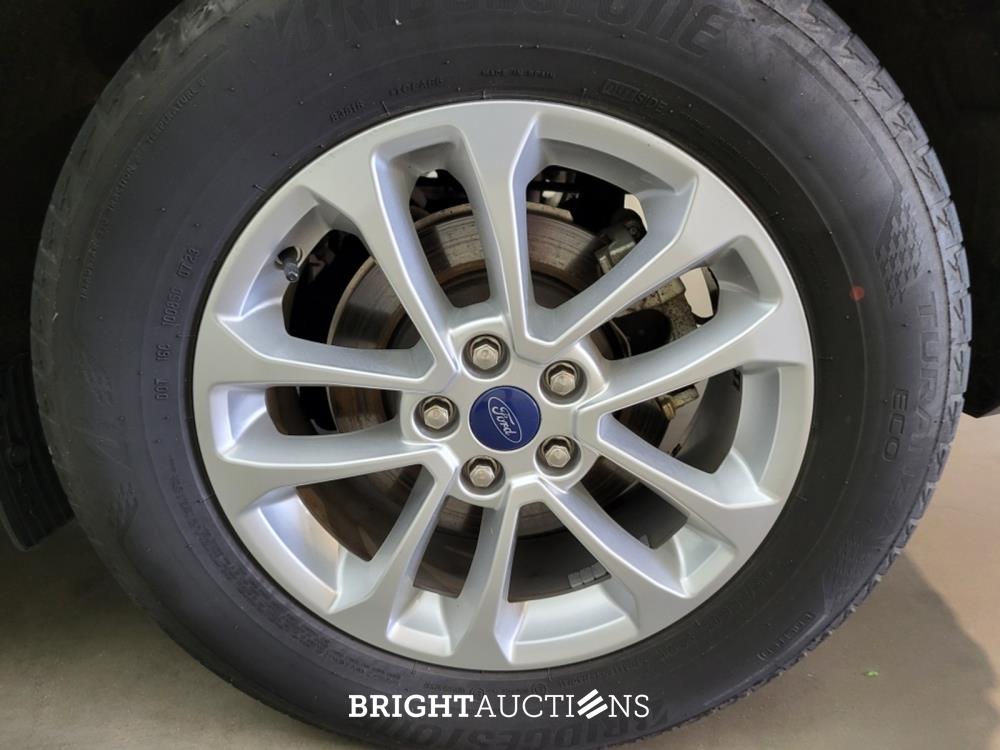 Ford Kuga PHEV Titanium 2.5 261pk 2023 (Origineel-NL), T-012-PJ