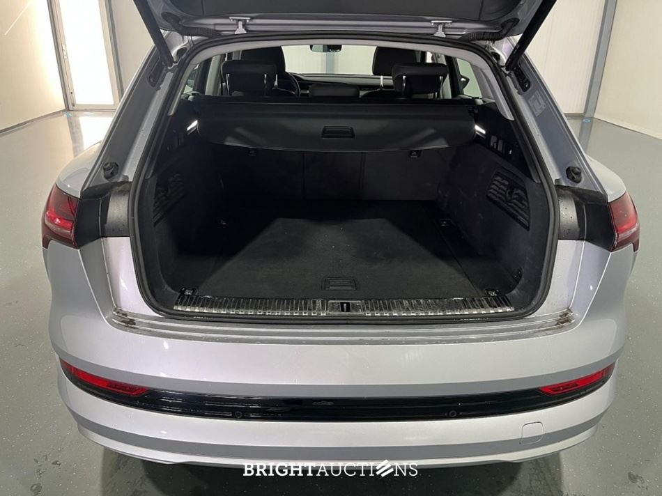 Audi e-tron 55 Advanced edition Quattro 95 kWh 408pk 2021 (Origineel-NL), N-548-FB