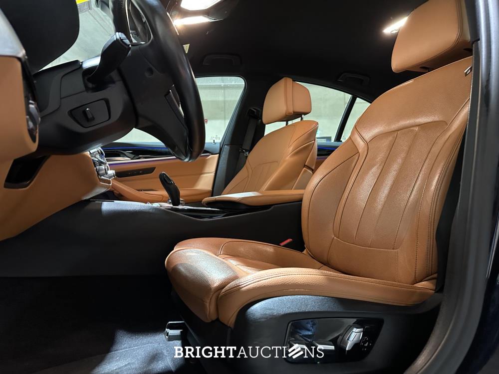 BMW 530e iPerformance High Executive 5-serie 184pk 2019 (Origineel-NL+1eigenaar), ZT-244-H