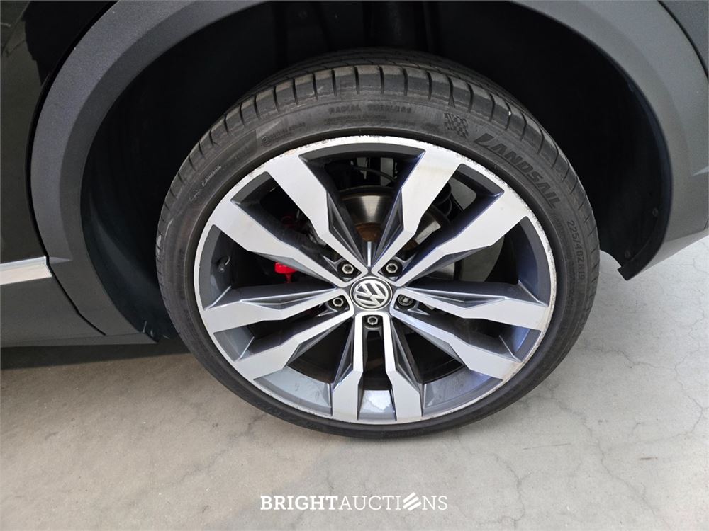 Volkswagen T-Roc 4Motion Sport Business R 2.0 TSI 191pk 2019, X-032-DJ