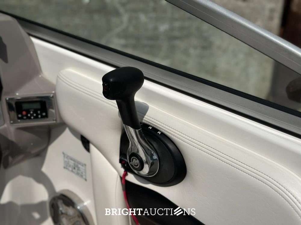 Chaparral 225 SSi Sportboot / Speedboot met Kajuit, MerCruiser 300pk – 2012