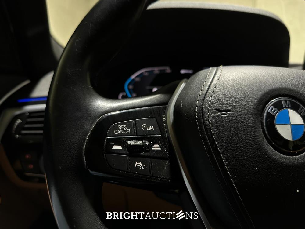 BMW 530e iPerformance High Executive 5-serie 184pk 2019 (Origineel-NL+1eigenaar), ZT-244-H