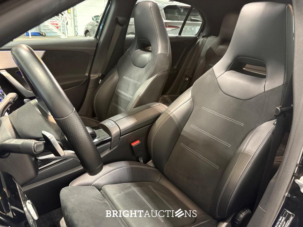 Mercedes-Benz A180 Business Solution AMG 136pk 2022 (Origineel-NL) A-klasse, P-175-JP