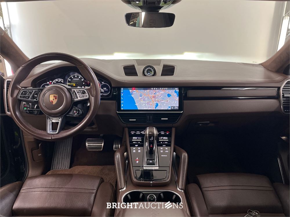 Porsche Cayenne Turbo S Coupé E-Hybrid 4.0 685pk 2020, L-420-LH