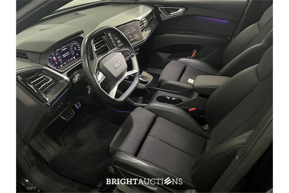 Audi Q4 40 S edition 77 kWh 2022 (Origineel-NL), S-937-BF