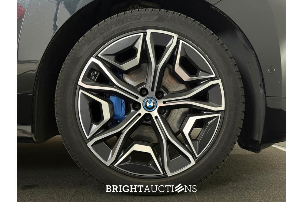 BMW iX xDrive40 Executive 77 kWh 326pk 2022 (Origineel-NL), P-510-KJ