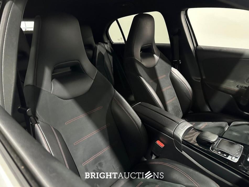 Mercedes-Benz A200 Business Solution AMG 163pk 2019 (Origineel-NL) A-Klasse, XH-436-L