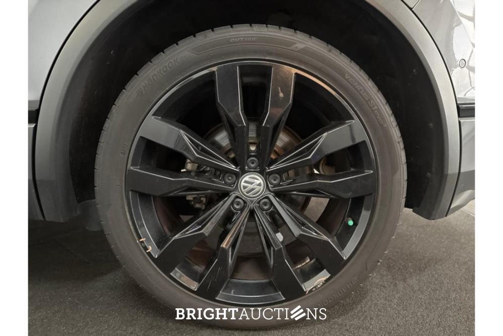 Volkswagen Tiguan ACT Highline Business R 1.5 TSI 150pk 2020 (Origineel-NL), H-070-NT