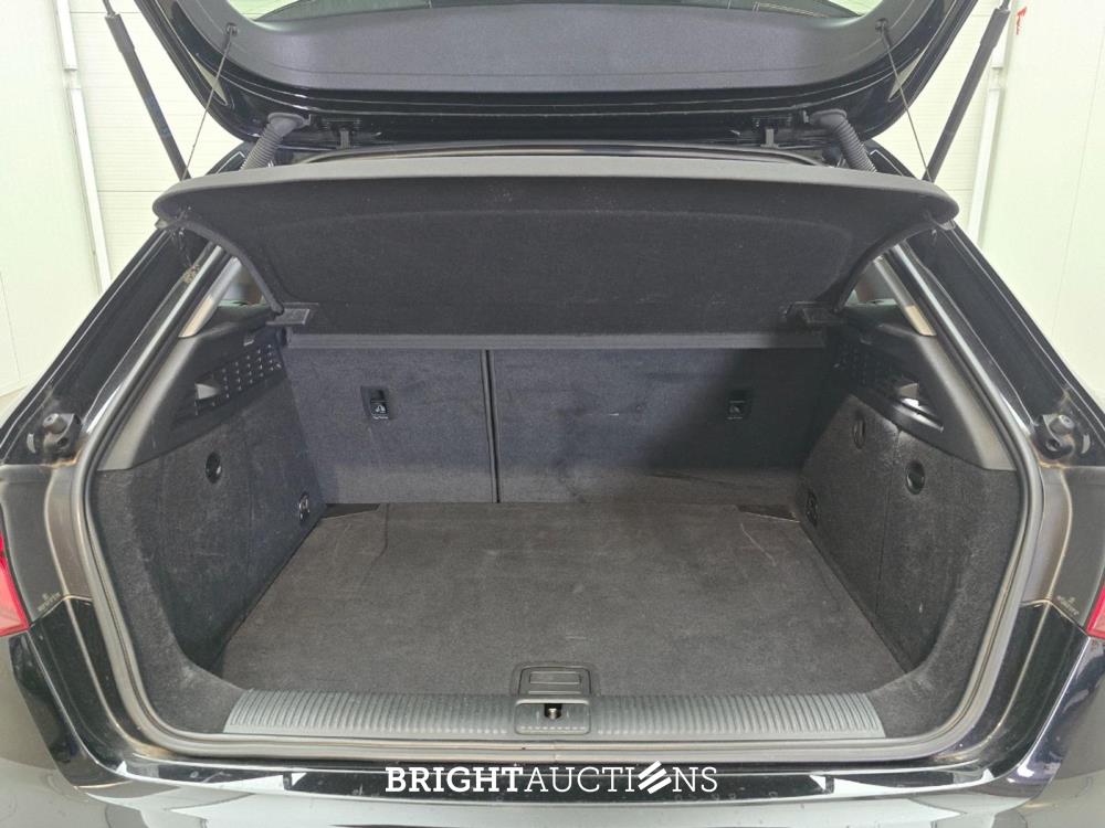 Audi A3 Sportback 30 Sport S Line Edition TFSI 116pk 2019 (Origineel-NL), ZV-837-X