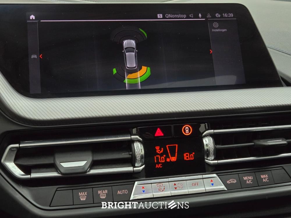 BMW 1-serie Executive Edition 140pk 2020 (Origineel-NL), J-897-BH