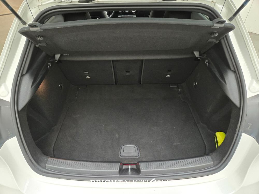 Mercedes-Benz A220 Premium Plus 190pk 2019 A-klasse, T-732-JB