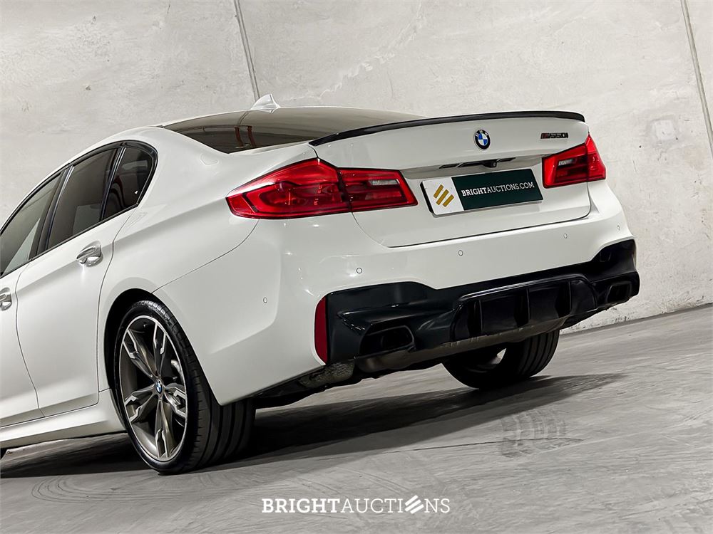BMW M550i xDrive High Executive 462pk 2018 5-serie, KKP-44-R